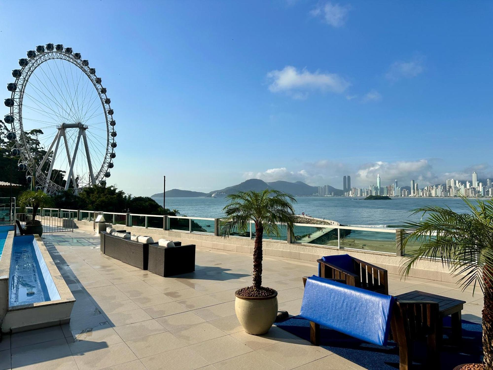 Roda Gigante, Garagem E Piscina Balneario Camboriu Bagian luar foto