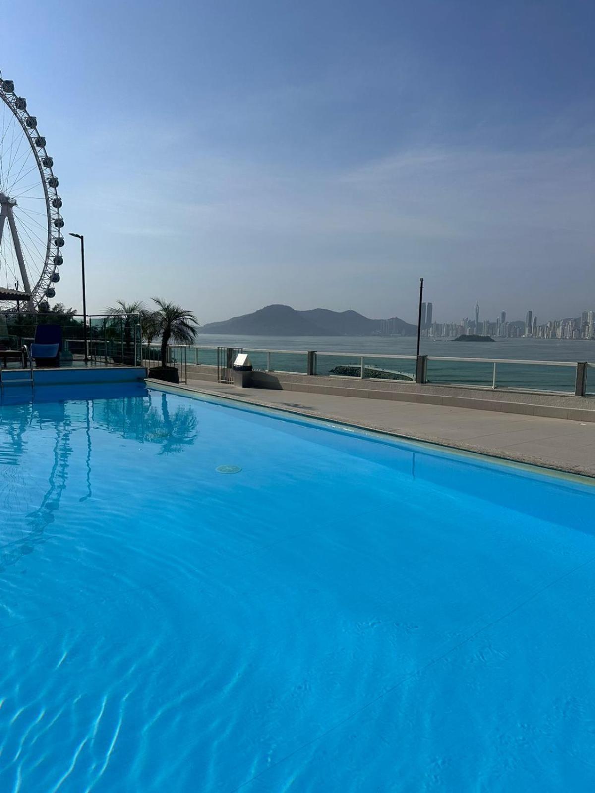 Roda Gigante, Garagem E Piscina Balneario Camboriu Bagian luar foto